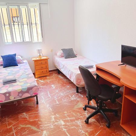 Habitacion Compartido Huelva Centro Экстерьер фото